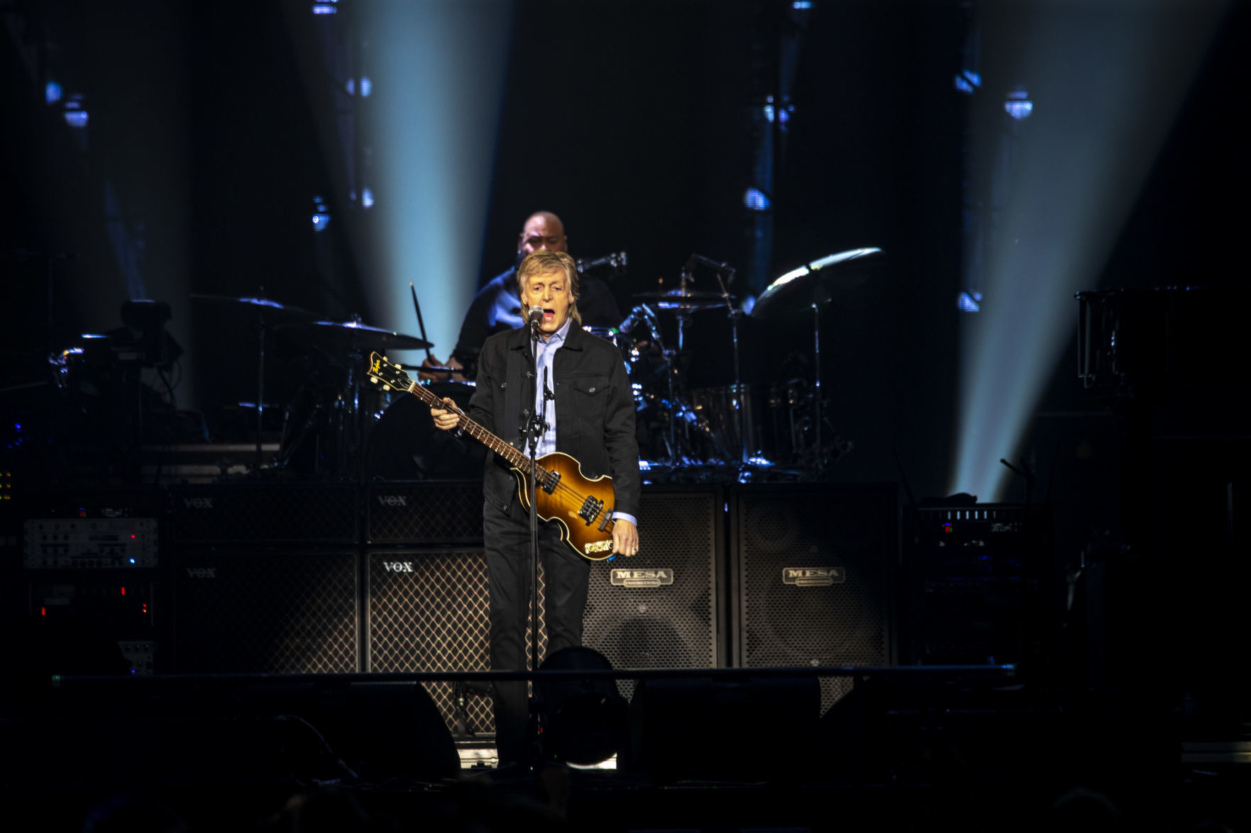 061219-McCartney-Concert-005